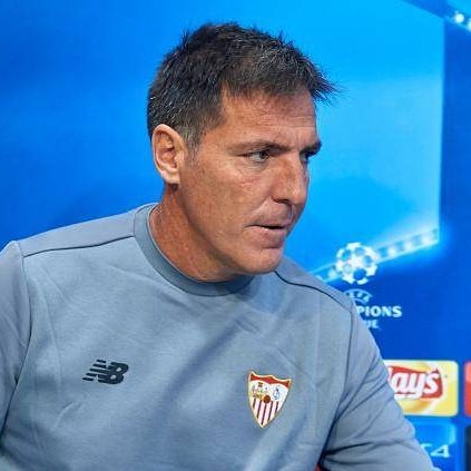 juananlora's tweet photo. Muchas fuerzas mister. Tu puedes con eso y con más. #fuerzaberizzo #sevillafc #bn75 #sevilla #uefa #eduardoberizzo https://t.co/qjOfsYCaOr