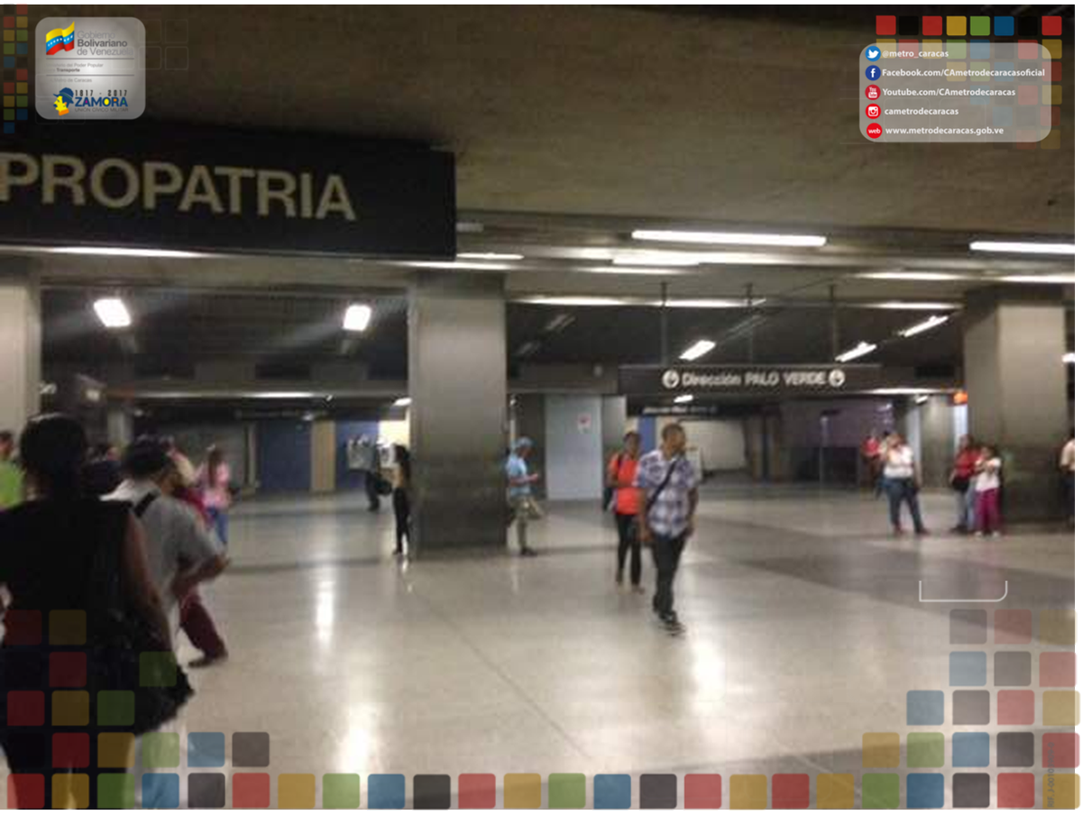 metro_caracas's tweet photo. Recuperadas las luminarias de la estación #CPT (Capitolio) gracias a las inversiones del #GobiernoBolivariano y al esfuerzo de la #ClaseObrera del @metro_caracas activa en el plan #PorAmorAlMetro porque #ElMetroSomosTodos @NicolasMaduro https://t.co/udkRzmjNC2