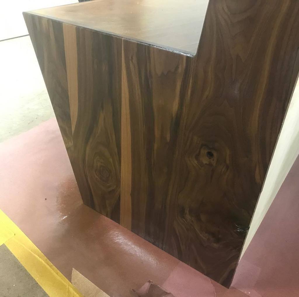 WorkshopAddict's tweet photo. This is why the client chose walnut for the end-caps. The grain is gorgeous! Reduced Poly sprayed for the finish. #wood #woodworking #workshopaddict #booths #valleycitybarprojects #digitalfabrication #cnc #shopbot https://t.co/voj366WzEY https://t.co/jKbCnG0rIo