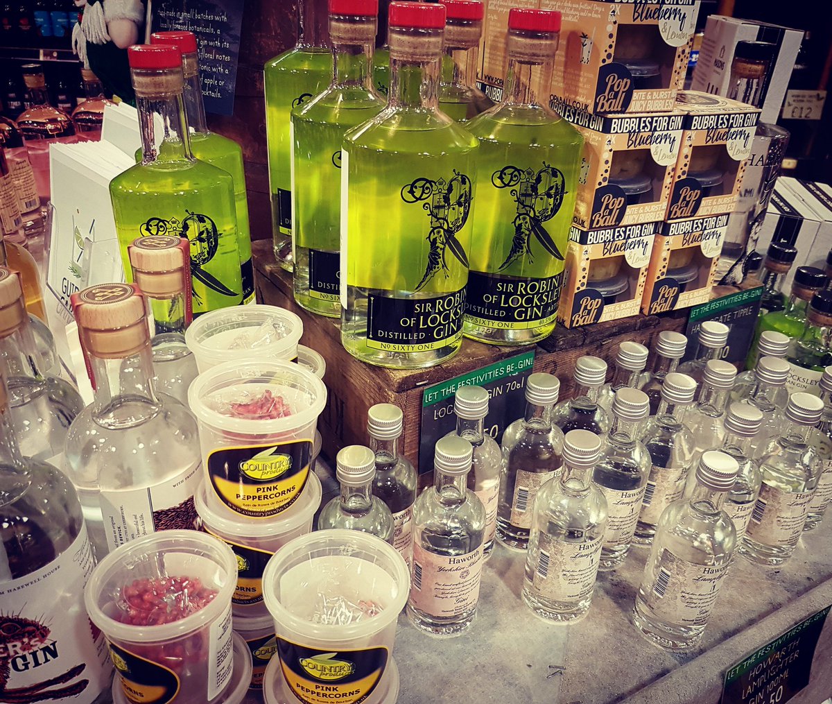 #ChristmasIsComing #Gin #keelamfarmshop <a href="/stephenfry/">Sir Stephen Fry</a> #Budget2017 <a href="/elonmusk/">Elon Musk</a> <a href="/Cmdr_Hadfield/">Chris Hadfield</a> <a href="/jet2tweets/">Jet2tweets</a> <a href="/FeverTreeMixers/">Fever-Tree Mixers</a> #needtonicwater