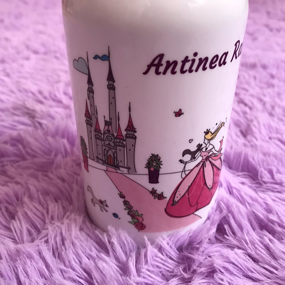 emilceron_it's tweet photo. 👑 Principesse, Fatine e Unicorni per rendere spuntini e pranzi davvero speciali! 🦄
Leggi l'ultimo articolo di @lucarallo
👉🏼 https://t.co/9q8vQ7ztgD
#PetitFernand #Etichette #Adesive #Borraccia #Babbosettete #Antinea https://t.co/sDyKjhfxVi