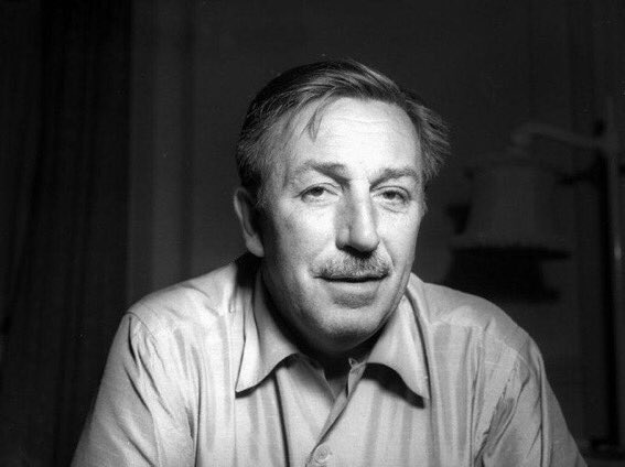 RhiannonsLiver's tweet image. I just want someone to look at me...

...the way that Walt looks at me.