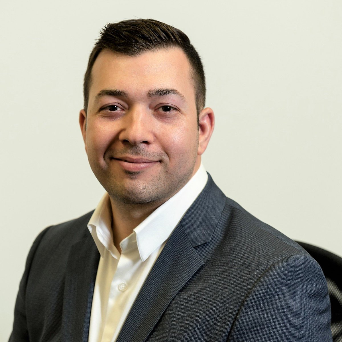 SenecaPathways's tweet image. Pretty proud of @SenecaAlumni Christopher who've gone on to pursue further edu &amp;amp; more #SuccessBeyond Stories: bit.ly/2eWdInD  #WhatsUpWednesday @uofcincy