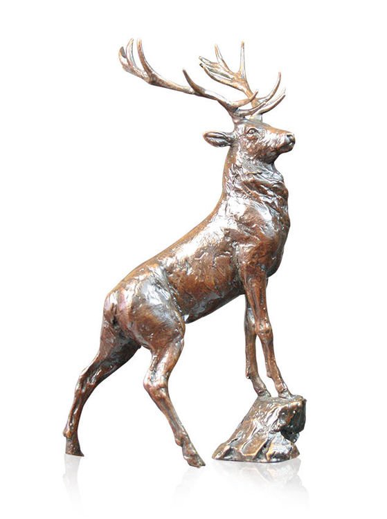 Catherine_Best's tweet photo. Our beautiful new Sculpture designs are crafted from solid bronze and will capture the eye in any setting. The perfect gift this #Christmas https://t.co/Oc2osuP9kg https://t.co/dB6Kx56hIa