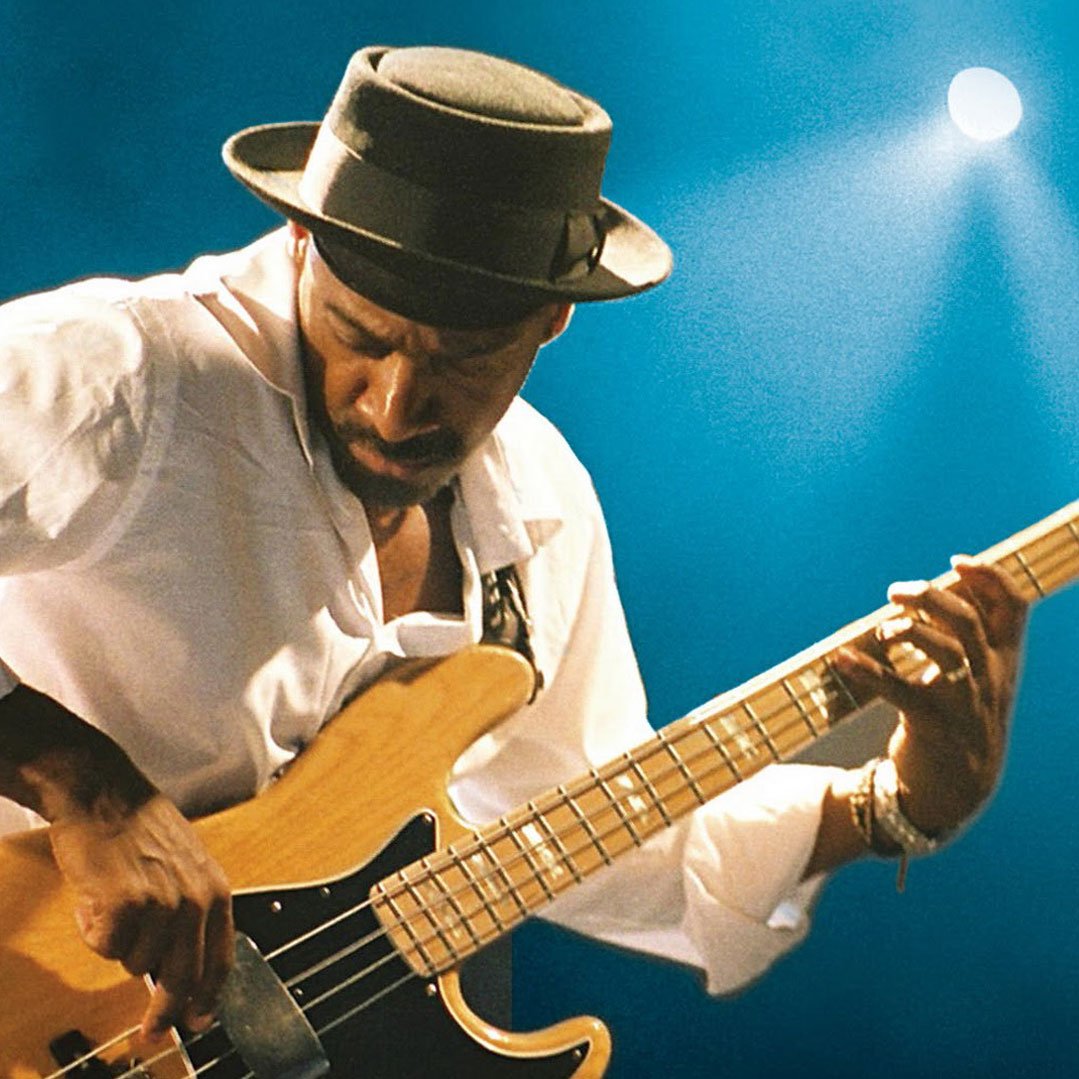 JAZZFM91's tweet photo. Today's #GoodMorningTO #MysteryArtist was: @MarcusMiller959 https://t.co/72tTVrcDYM