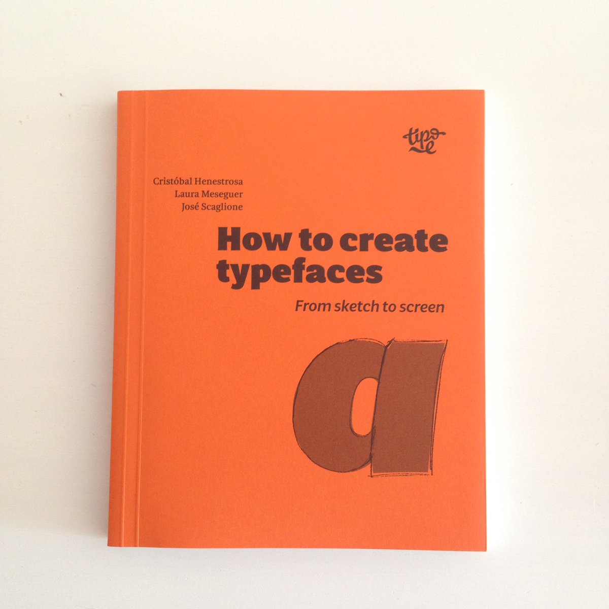 vitoriaseven's tweet photo. This just arrived 🤓#howtocreatetypefaces https://t.co/p2A5yhKWhz