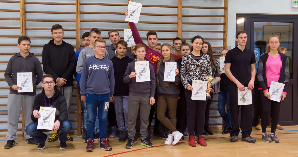 ChelmGada's tweet photo. 19 listopada rozegrane zostały w Lublinie Zawody Kontrolne Jesień 2017. Ta coroczna impreza stanowi wojewódzkie podsumowanie sezonu strzeleckiego @MKSDragonChelm https://t.co/7FLXpAOjnx #Chełm https://t.co/zlX6oKbadB