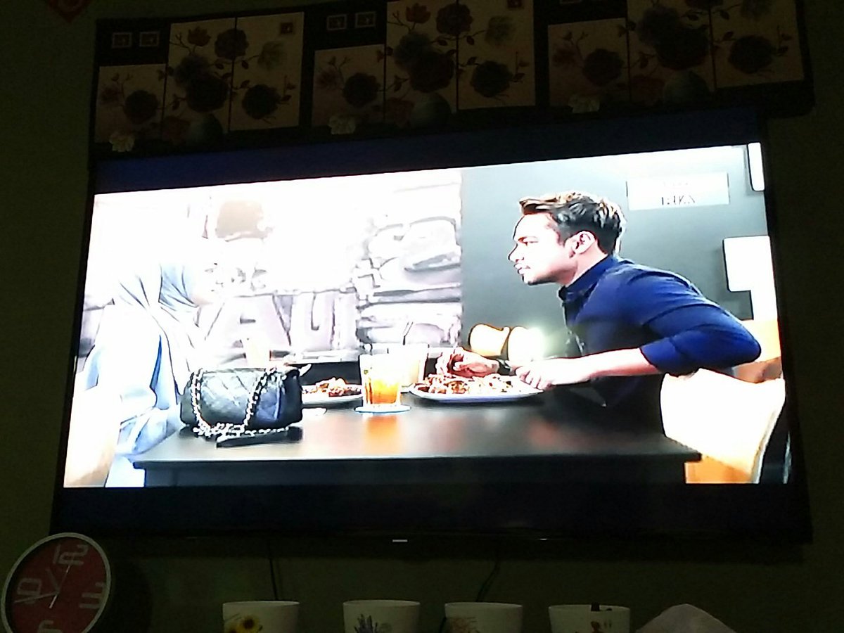 inianayza's tweet photo. Dating pulak.. I #teamjeffry la today 😍 @NeelofateamMy @iSyafiqKyle #redvelvetdrama https://t.co/BMuxhARtNI