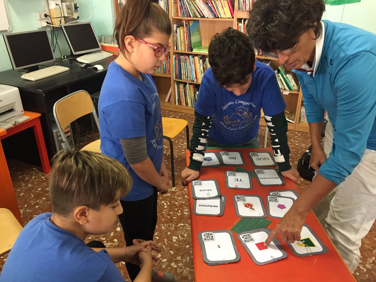 AnnaledaM's tweet photo. Piloting innovative pedagogical approaches for #personalisedlearning #Mathisis #H2020 #TurtleBot #specialneeds @fmdigitale @Alessandr84 @Valentina_fmd @KwiatGosia @dtsatsou @npolitout @haydeaweb https://t.co/AK0L3OhaWv