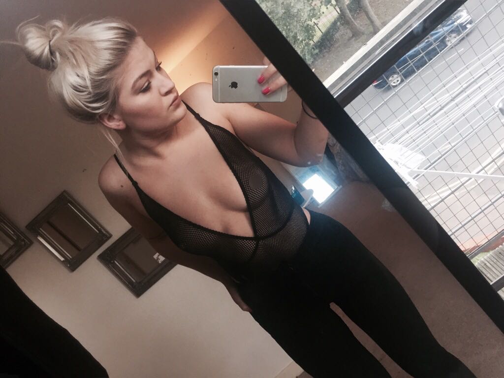 NottinghamCG's tweet photo. Available Now! Have a look at our X-mas Special @AdultWorkcom @escortsuk @adultwork_vip https://t.co/a5e5aZAWZ8 https://t.co/xceY6hryZr