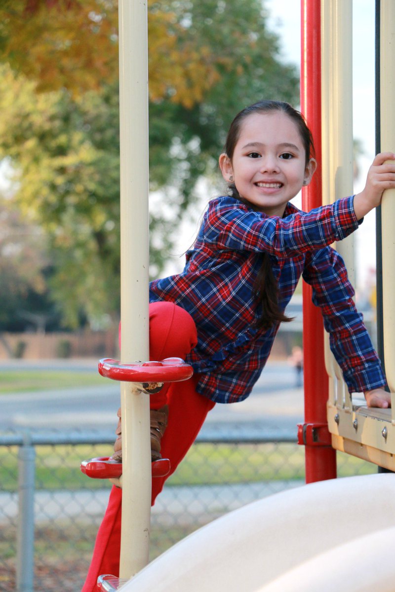 ElTinteroDeMama's tweet photo. La moda infantil perfecta para las fiestas está en @OshKoshBgosh y celebramos con un #sorteo de $50 dólares: https://t.co/LLTeZV81HX #holidaychill #oshkoshkids #AD https://t.co/mRMMiDy26S