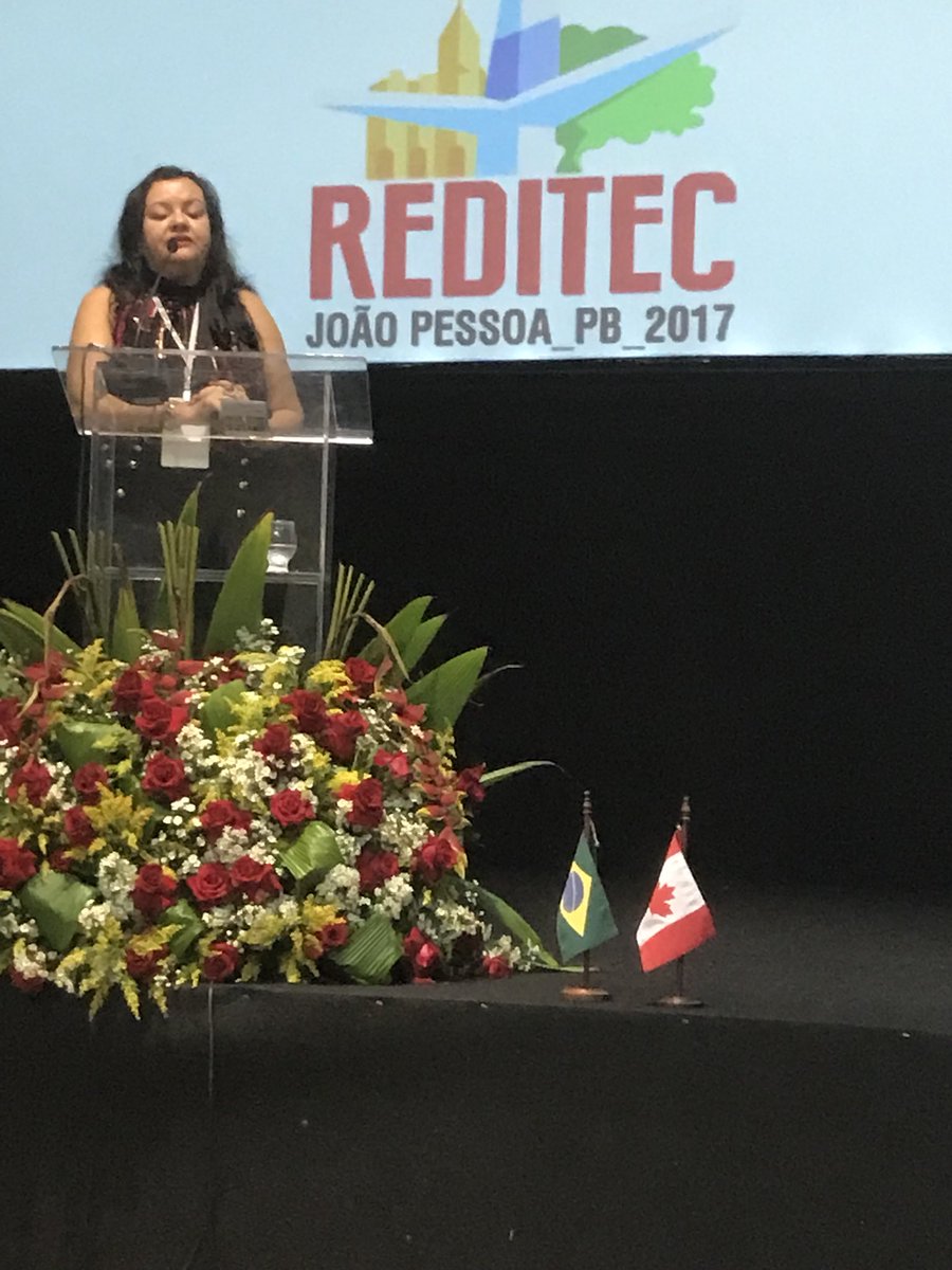 Izabela_TCS's tweet photo. O Programa Mulheres Mil já ofereceu, em todo o Brasil, mais de 100 mil vagas para mulheres em situação de  vulnerabilidade - sucesso de parceria e internacionalização entre o @CanadanoBrasil @CollegeCan @SETEC #InclusãoÉ #empoderamento https://t.co/qhj8BtvqP9