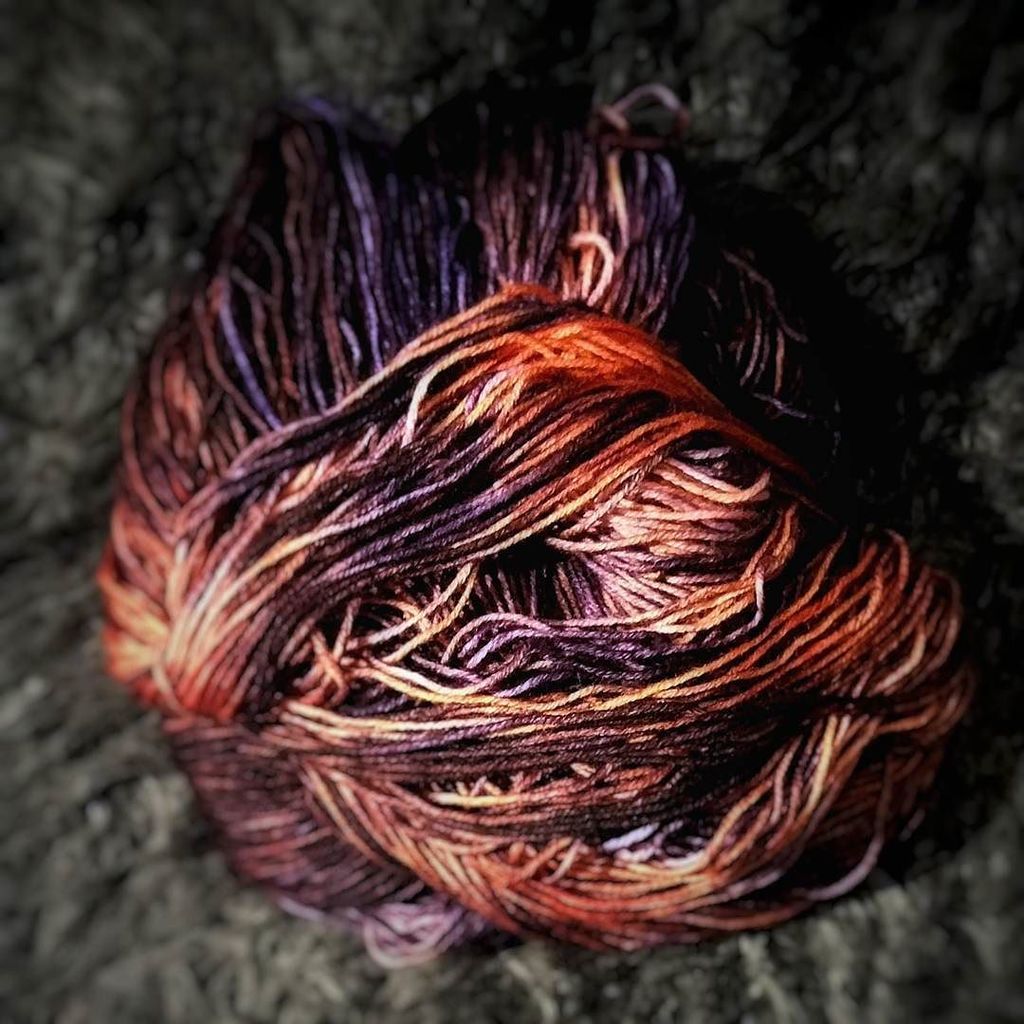 dragonstrings's tweet photo. Orange and purple! And it's not mud coloured... Who knew? #alwayslearning #indiedyer #dragon_strings https://t.co/GgjYOVanEx