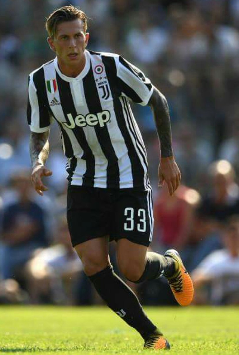 GTscirea's tweet image. Juventus Dipastikan Tidak Akan Memainkan Federico Bernardeschi. Pemain 23 Tahun Itu Harus Absen Lantaran Diterpa Cedera Otot Saat Latihan.
#uclmatch 
#juvebarca 
#FAMIGLIA_JUVENTUS_INDONESIA