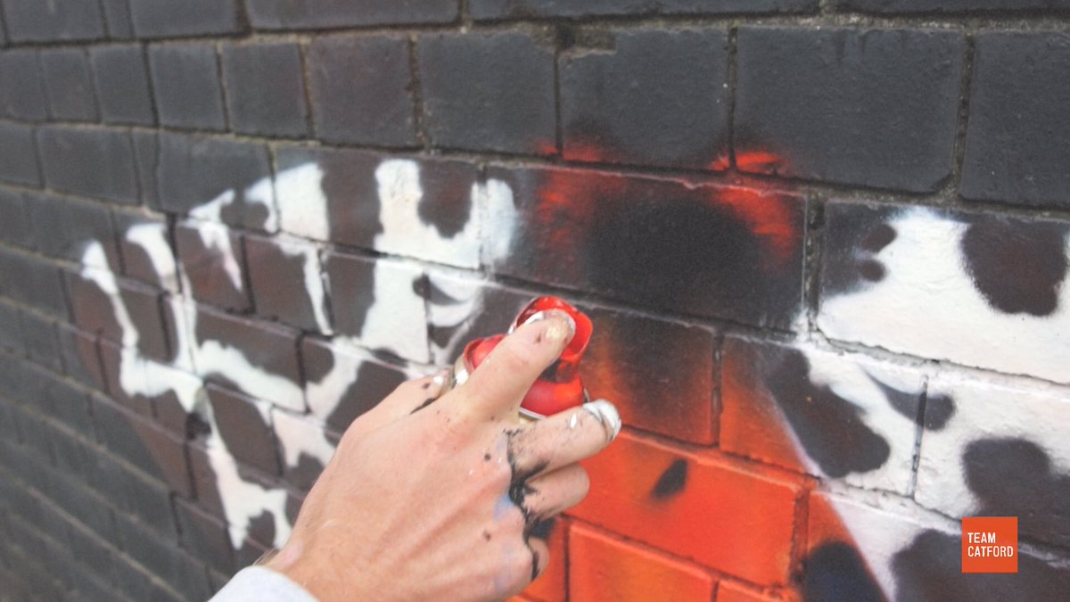 TeamCatford's tweet image. THIS BEAUTIFUL ART - a film about the recent splendid street art projects. 
"Catford's not just a place. It's a thing of beauty. There's artwork, there's artists here, there are amazing people." ow.ly/MG2W30gKqgu #CatfordAndProud #Catford