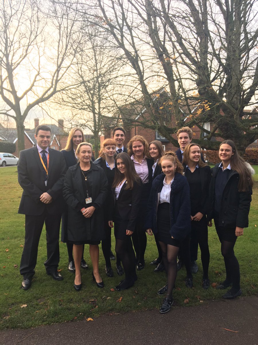 FelstedMagic's tweet photo. Magic Bus chapel service - you nailed it guys - good job - awesome effort 🚌👏 😁 https://t.co/jCWpxtCBls