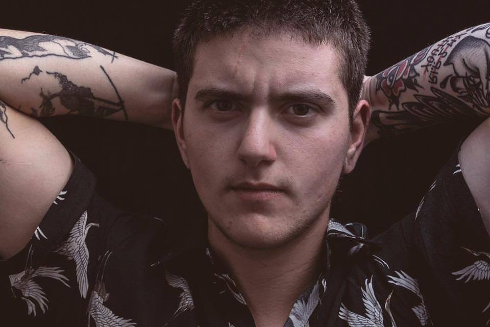 esqrever's tweet photo. Sexta, 24, terão nova oportunidade de ver (ou rever) no #CentroLGBT da @ilgaportugal o documentário #RIP2myYouth : A História de Isaac https://t.co/8xq2ea1djv #LGBTI #Doc #Trans #Portugal https://t.co/LUYXX7kAY0