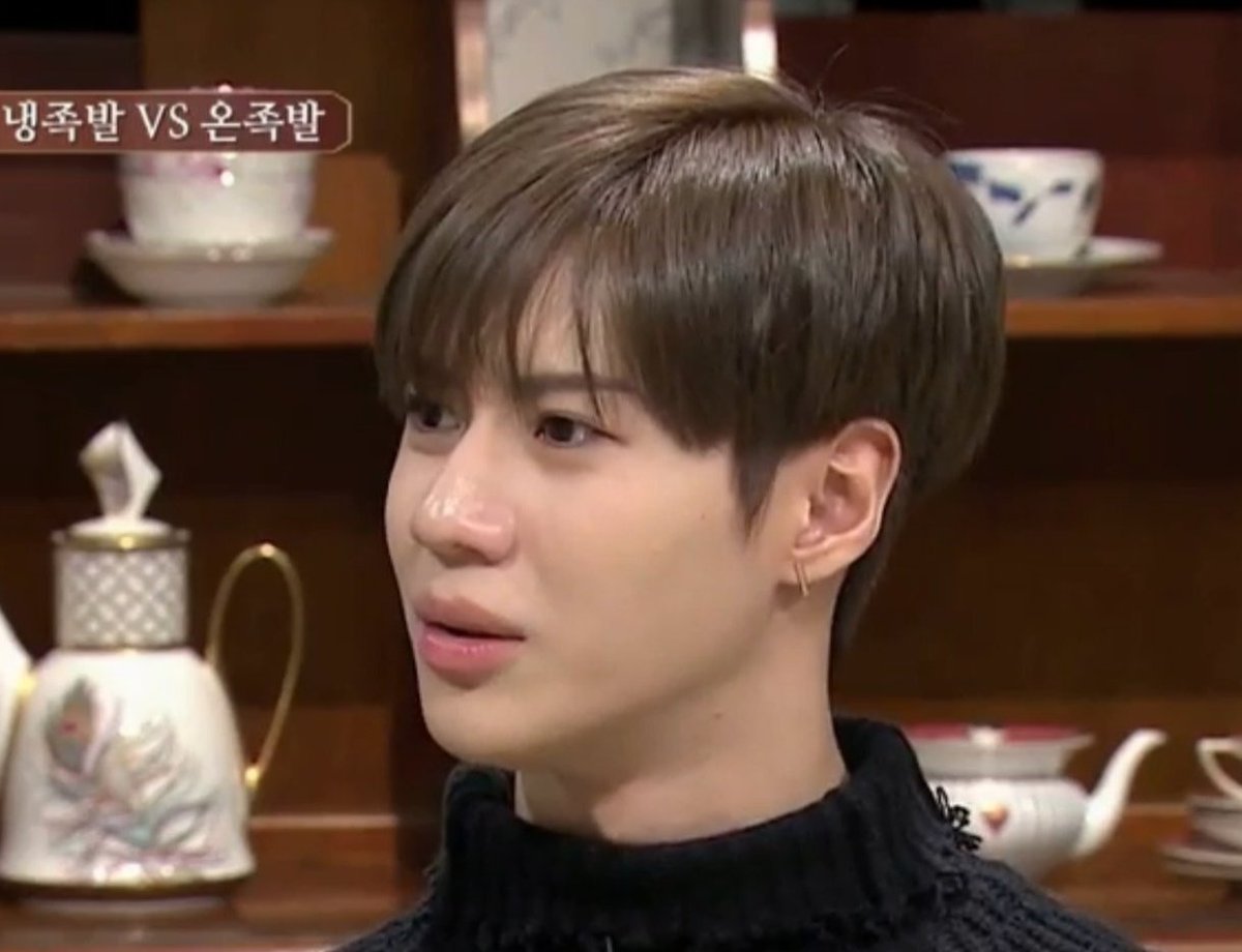 태민 그냥 식은 족발이 좋다는 사람에게 그 정도의 충격과 공포와 끔찍함을 담은 눈을 할 필요는 없잖어...