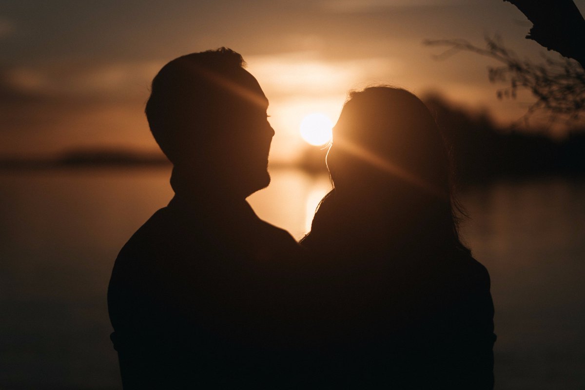 hanphn's tweet photo. Sunrise is now my favourite time to shoot. For more photos check this blog out: https://t.co/Rxsj16cnVj
@Fujifilm_UK 
#exploredorset #engagementshoot #couplesphotography #vscouk https://t.co/4lpvfCazWB