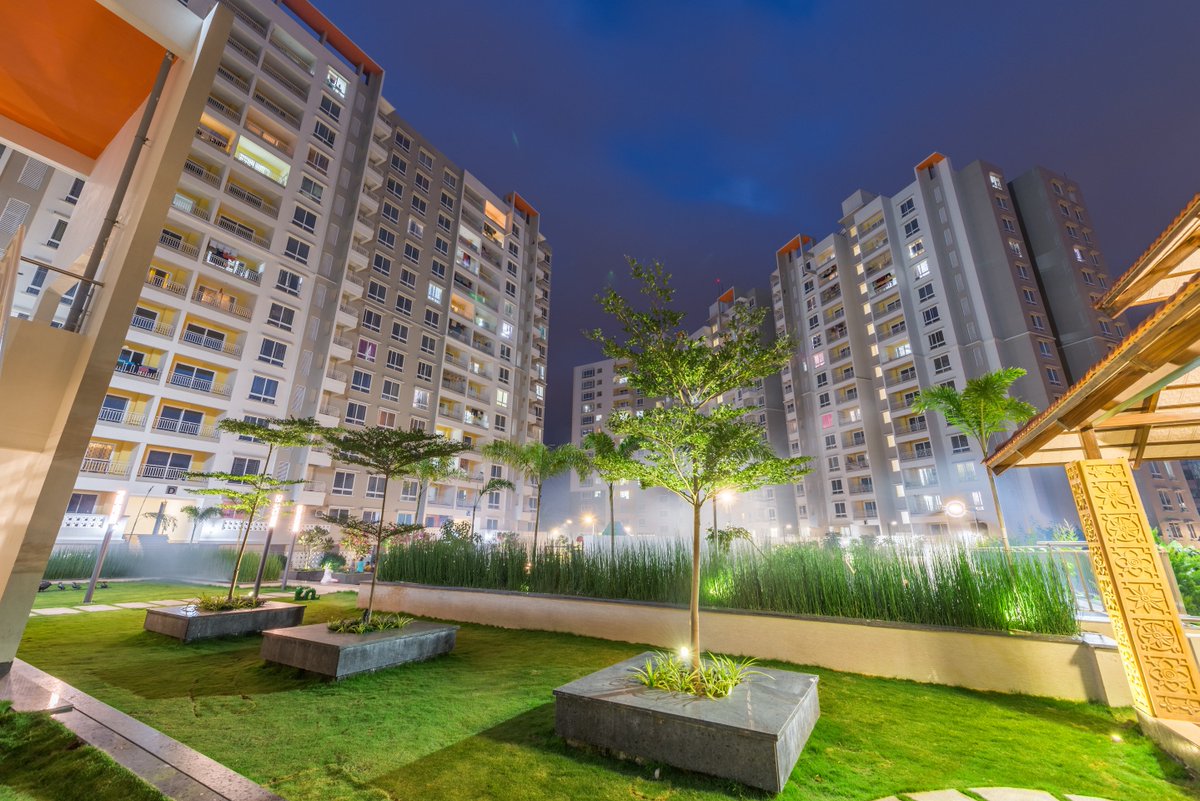 teamsumadhura's tweet photo. Enjoy life's choicest comforts at #Sumadhura #SilverRipples. Here's a sneak peek at our project. https://t.co/zgWacbNilN