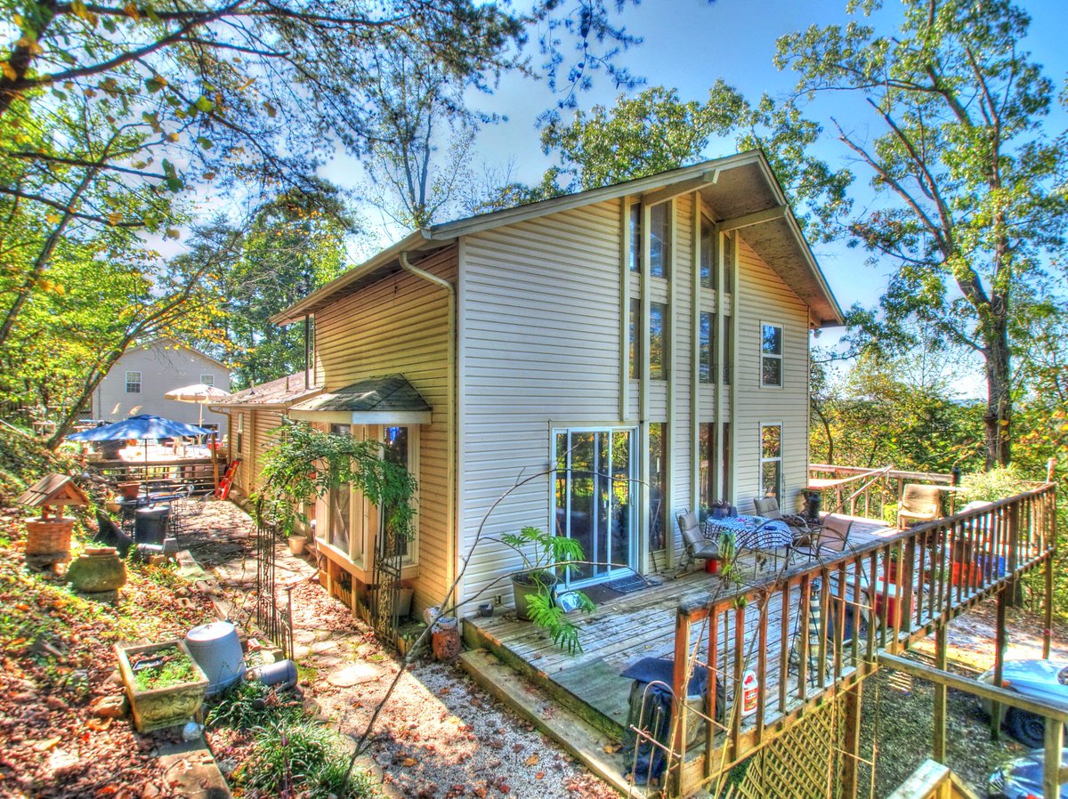 KnoxTnHomes's tweet photo. #NewListing #8012OusleyLn #Corryton #Tennessee #2Homes #2PlusAcres #MainHome1513sqft #GuestHome768sqft #2CarGarage #VeryPrivate #NoRestrictions #BelowIndependentAppraisal #UnitedRealEstateSolutions https://t.co/CDLRb6vY5e
