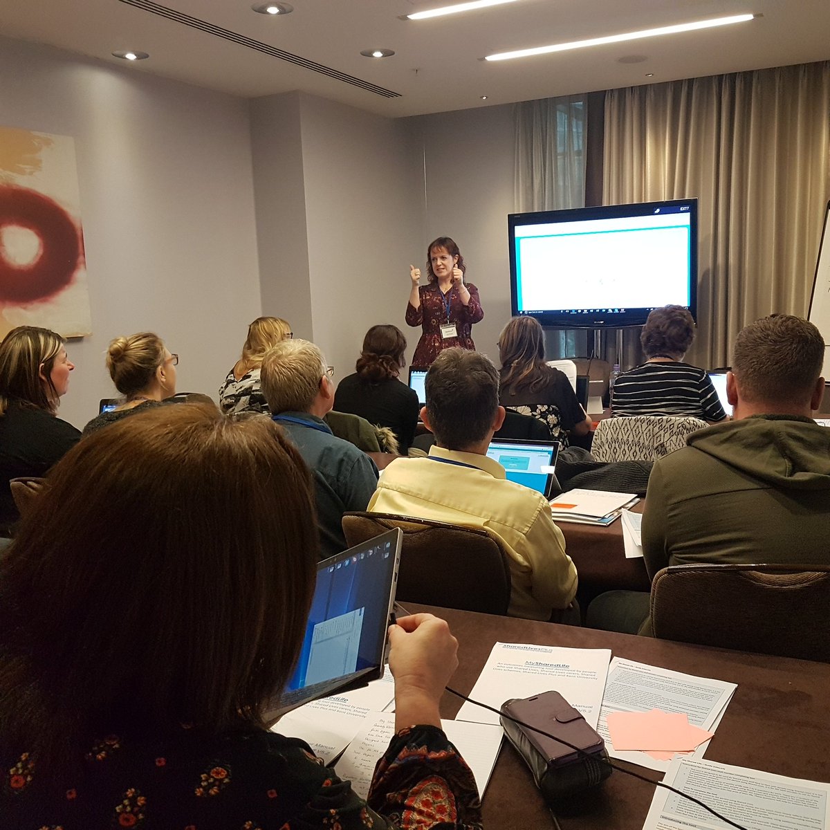 jenni_kirkham's tweet photo. Cathy leading My Shared Life workshop with #sharedlives carers & workers: Turning powerful personal stories into local, regional and national sector data, across 6 areas of wellbeing determined by people using Shared Lives #sharing25 https://t.co/8zSku4bTB4