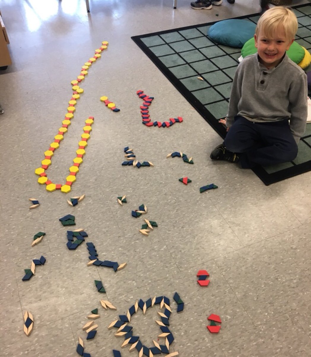 explorers108's tweet photo. Patterns are taking over room 108 @LakeSimcoePS  #MostAmazingPatternsEver #explore #shapes #teamwork #fun https://t.co/speCGKcjcP