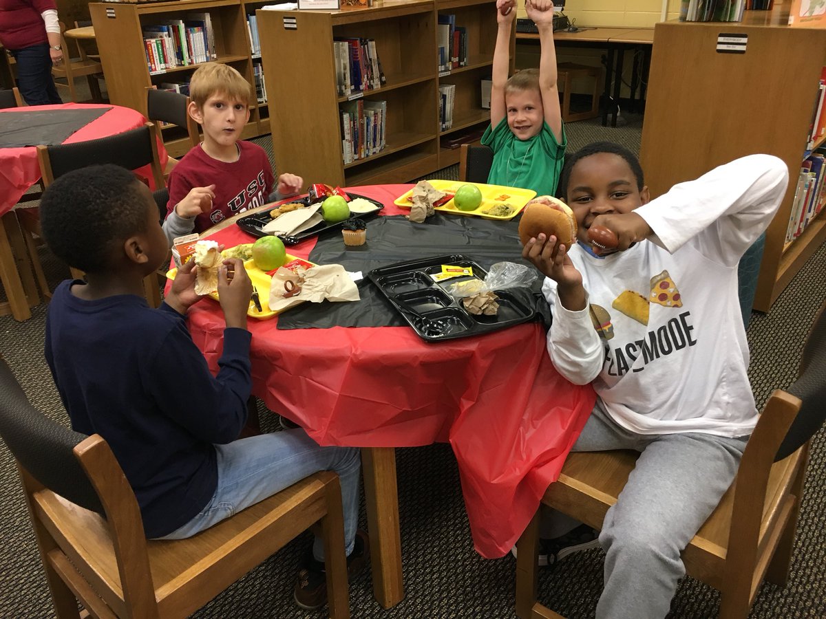LBNELibrary's tweet photo. Celebrating our Carolina and Clemson readers! Proud of you all! #ReaderBees #lbne https://t.co/HKC7P5TnnV