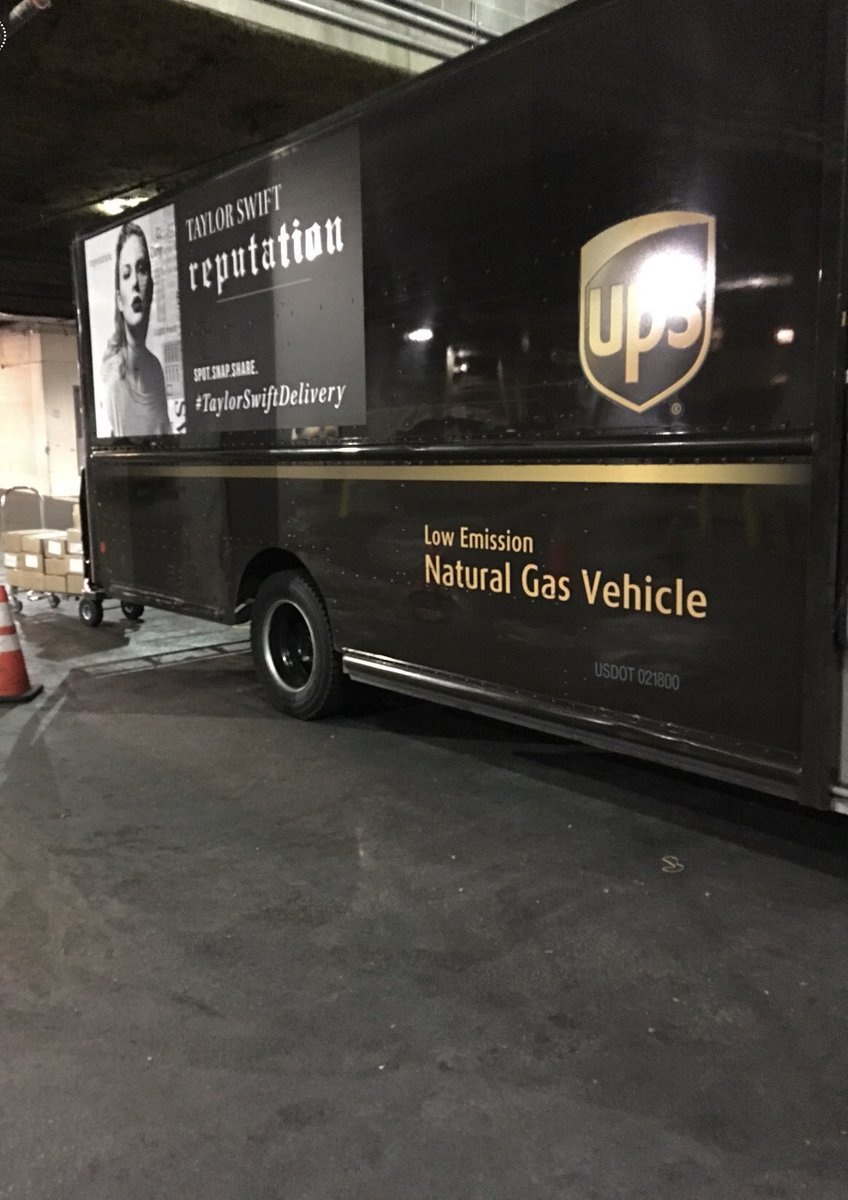 Mistayyy10's tweet photo. #TaylorSwiftDelivery #Promo https://t.co/BD4LIqwai5