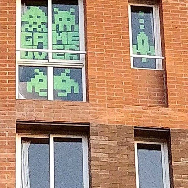 ComunidadResa's tweet photo. L@s ganadores de #PostItResa son Pau Porras con #GameOver y @aribosch con #CallOfDuty! 👏🏼👏🏼👏🏼 Para vosotr@s unos cheques regalo de Fnac de 50€ y 25€. Que os los gocéis 💚 #resamola #arte #PostIT https://t.co/ZNCJ2ZYO3h