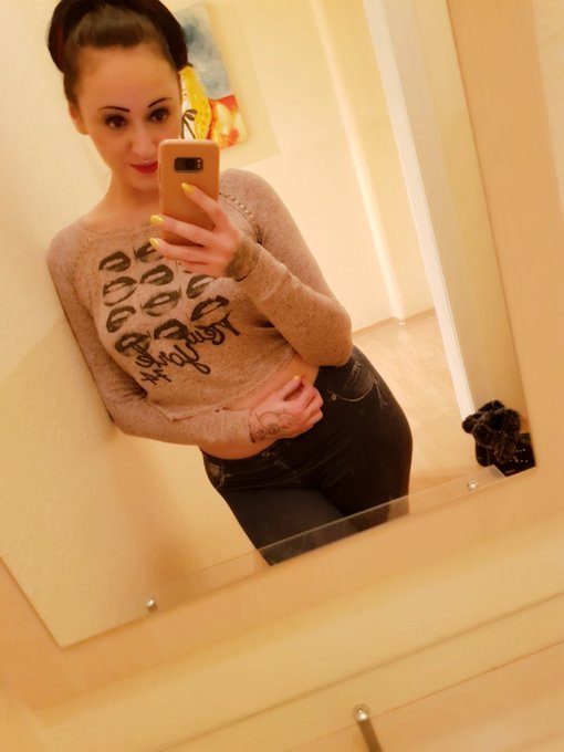 Na ihr geilen  Freie Termine in Dresden!  Gern auch als dreier mit meiner Freundin zusammen  LG Bonita<a href="/tag/escort"class="tags"><span>#escort</span></a><a href="/tag/bonitadesax"class="tags"><span>#bonitadesax</span></a><a href="/tag/liebesperma"class="tags"><span>#liebesperma</span></a>