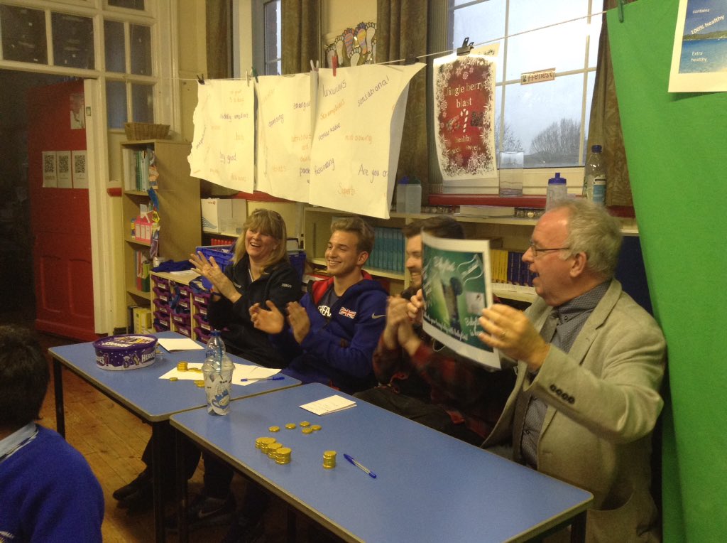 We are so proud of our Y5 pupils pitching in the Dragon's Den! A huge Thankyou to our visitors <a href="/CommChampSpytty/">TESCOSpyttyCommChamp</a> <a href="/jordanhowe2012/">Jordan Howe</a>