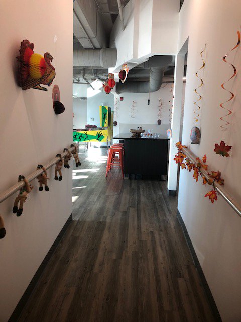 workatuip's tweet photo. It's beginning to look a lot like Thanksgiving - happy holidays everyone! :) #HappyTgiving #HappyHolidays #WorkAtUIP https://t.co/Om83izc1Mu