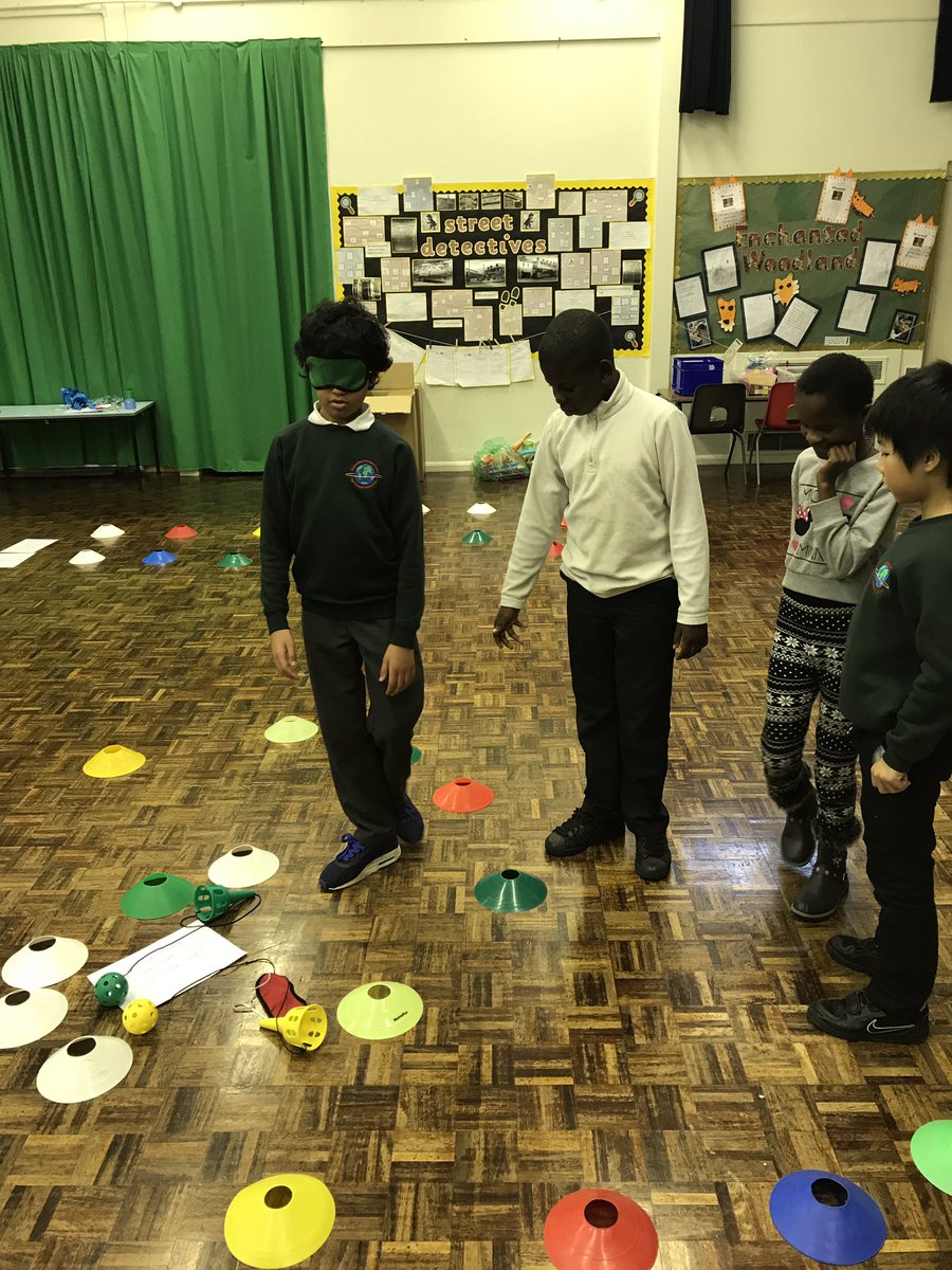 Miss_E_A_Knight's tweet photo. Great teamwork from #DosbarthDiamond today. We gave clear instructions and worked together for a successful outcome 😊👍🏽#teamwork #practicalliteracy https://t.co/JLSPzmo3d9