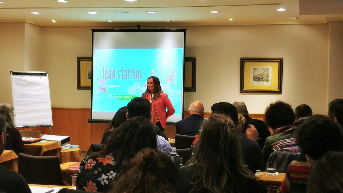catempren_UdL's tweet photo. Tarda de sessió #leanstartup per preparar l' #ExplorerbyX #yuzz 🚀🚀Amb @nestor_guerra @MISSLEANSTARTUP https://t.co/7RZsL2r7nP