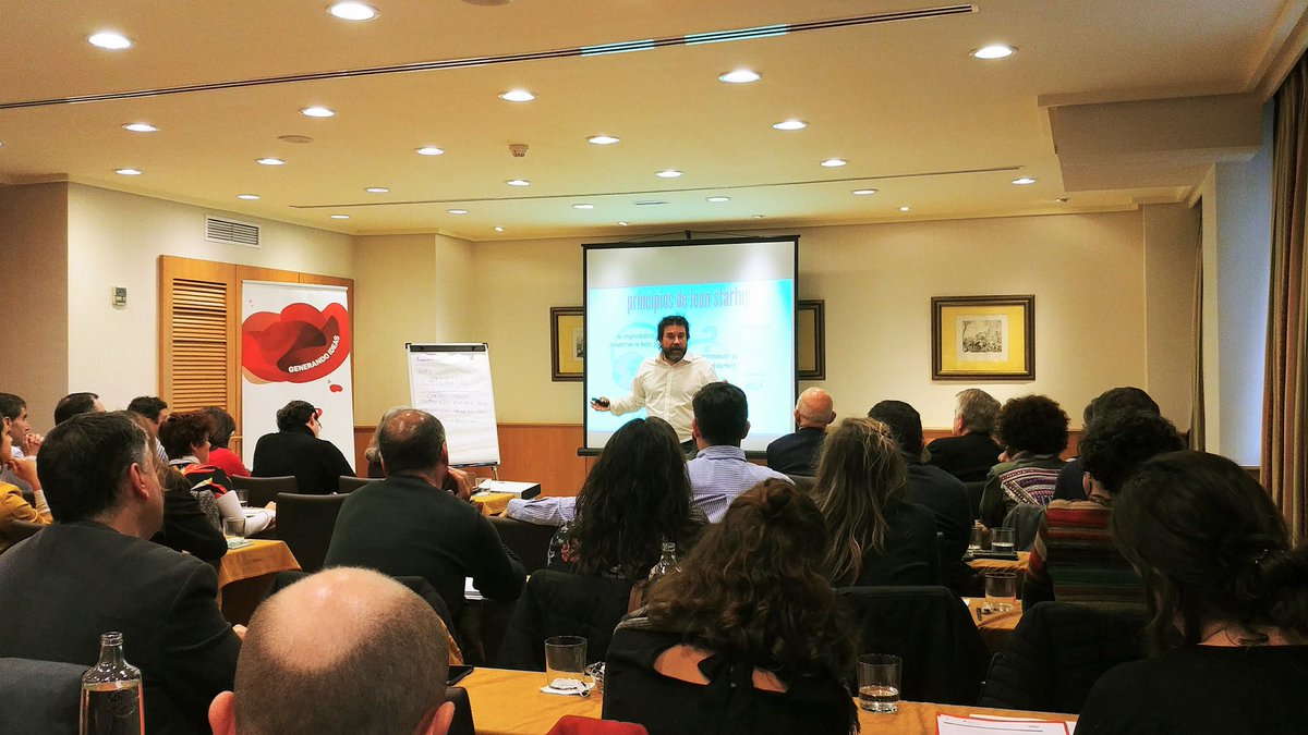 catempren_UdL's tweet photo. Tarda de sessió #leanstartup per preparar l' #ExplorerbyX #yuzz 🚀🚀Amb @nestor_guerra @MISSLEANSTARTUP https://t.co/7RZsL2r7nP