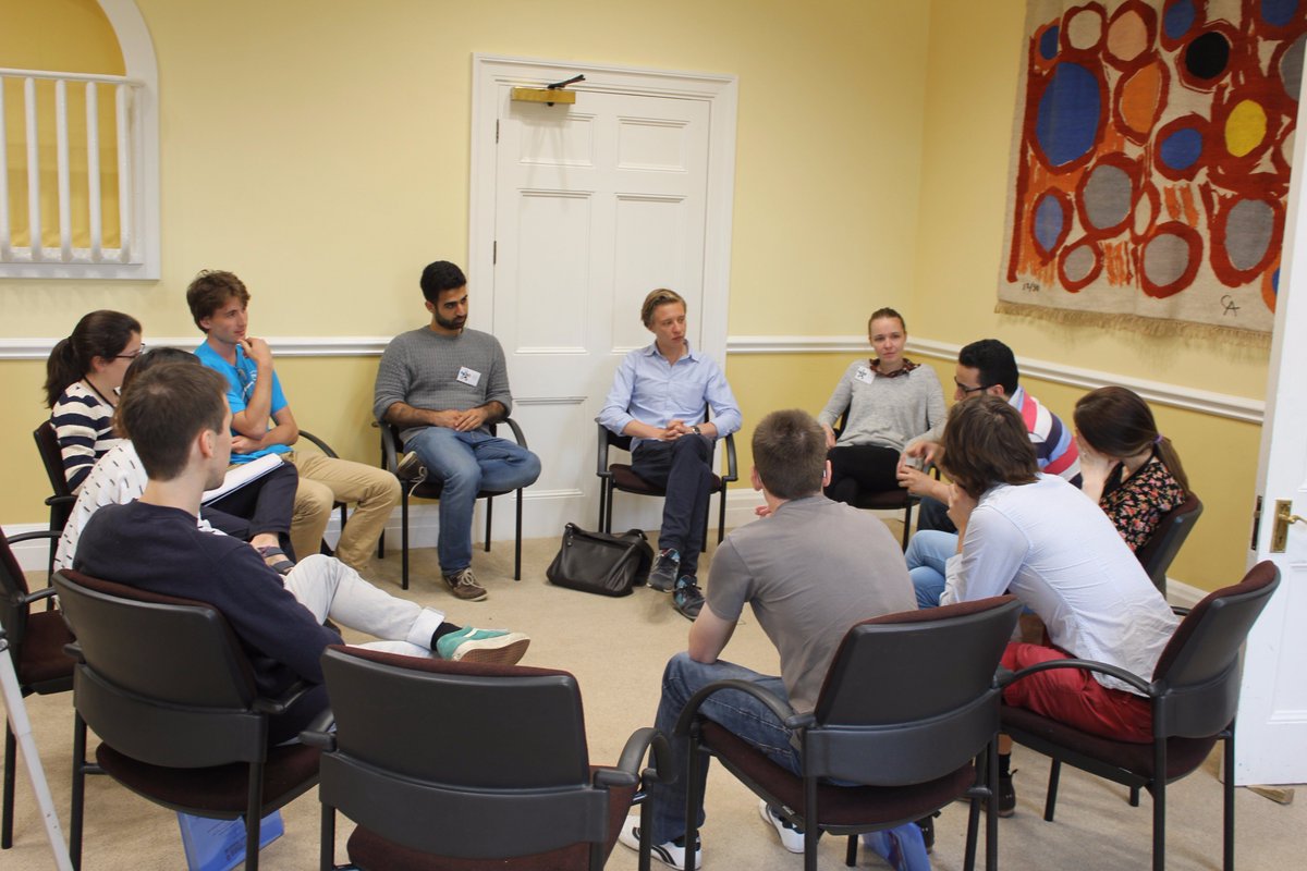 Hermes_Comms's tweet photo. In every workshop, we take time out to discuss what we've learned and come up with focussed questions for the speaker. It's a great opportunity to consolidate your understanding! #Hermes2018 #scicomm https://t.co/GAhjFcjFIt