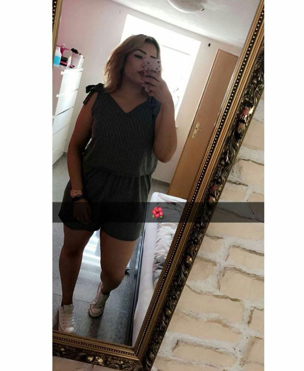 chubbyylina19's tweet photo. #blonde #chubby #short #selfshot #mirror https://t.co/owjVZKGXpP
