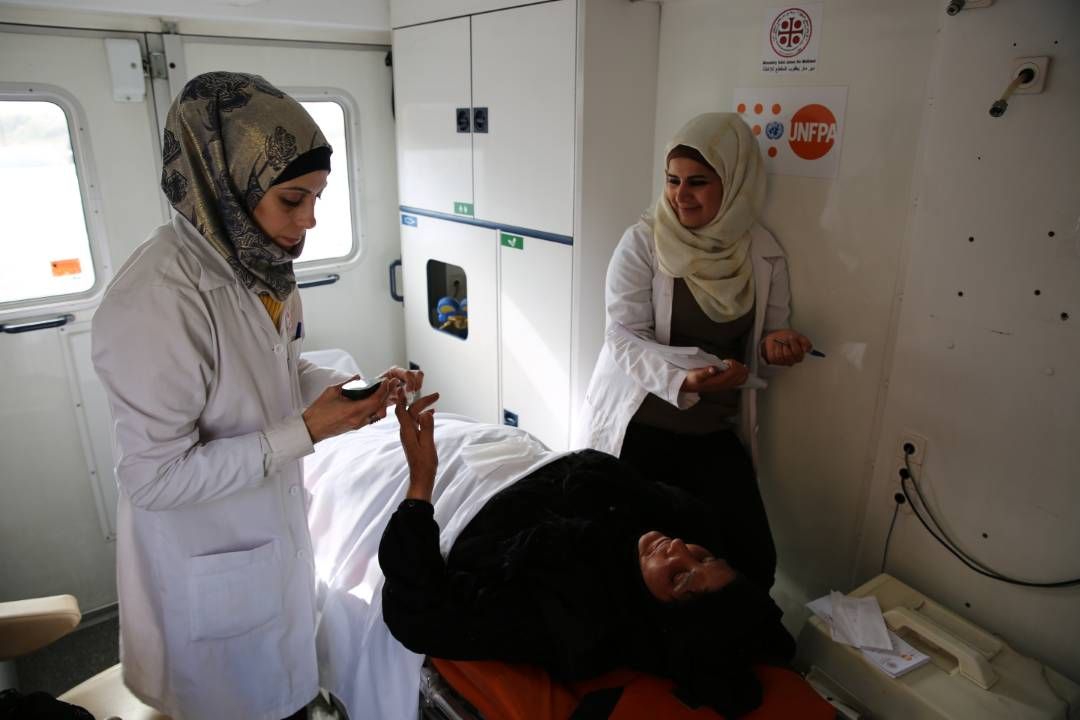 UnfpaSyria's tweet photo. In #Aleppo where life is gradually restored, a #MobileClinic is a glimmer of #Hope. Thanks #MSJM in #Kafsa, Eastern #Rural Aleppo https://t.co/N113kUJopn