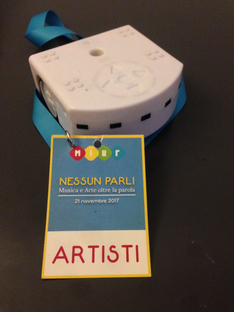 Robotic Light&amp;Music con #Thymio per #nessunparli al MIUR - Musica e Arte oltre le parole con i ragazzi dell'IC Borgonovo Val Tidone
