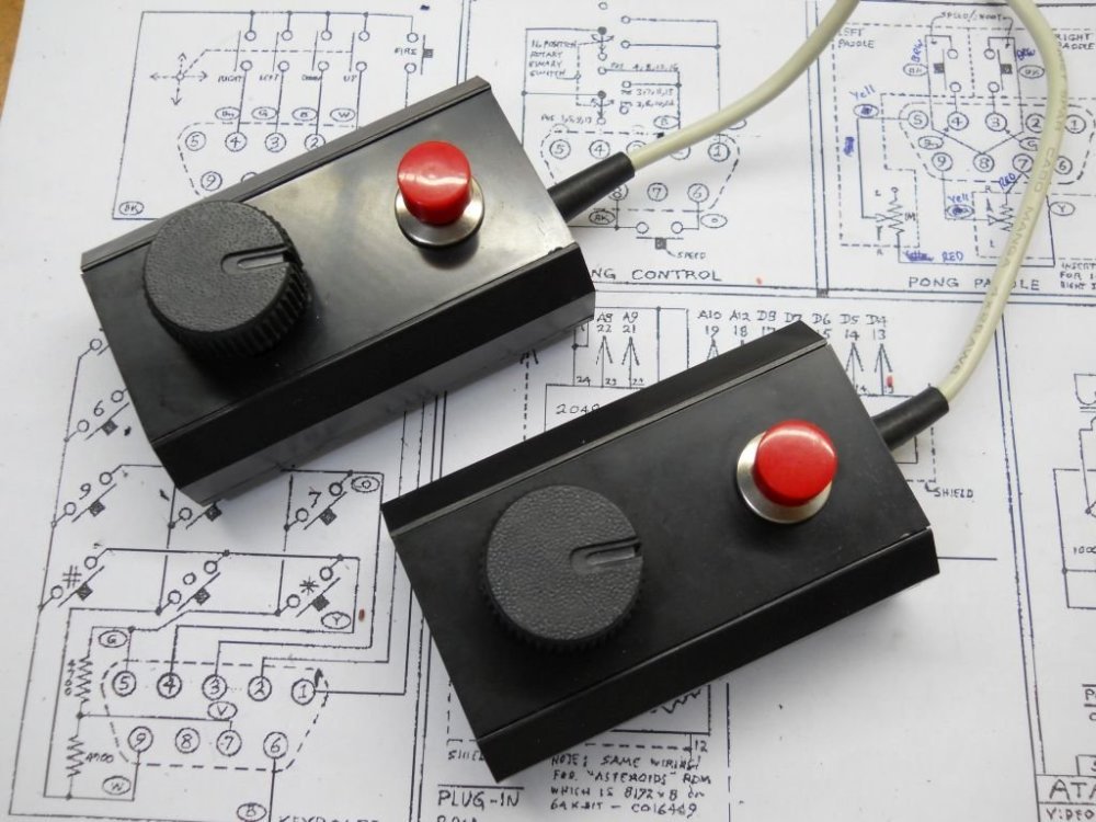 hackaday's tweet image. Project on #Hackadayio describes how to build #Atari2600 Paddle controllers: bit.ly/1YdklPx