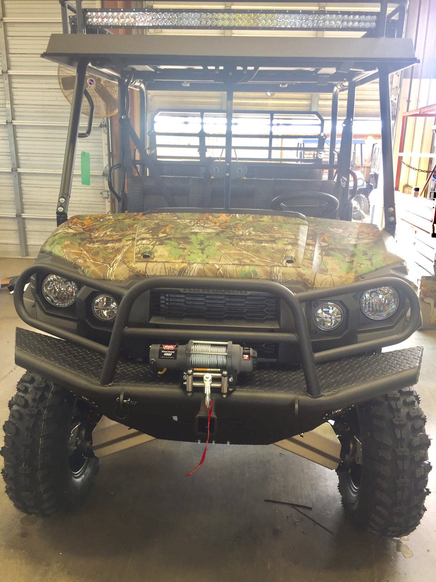 Legacy_Dist's tweet photo. #huntingbuggy #kawasaki #mulepro #sniper920 #intercotires @uvcpowersports #alvin #texas https://t.co/QtYUuSlnz4