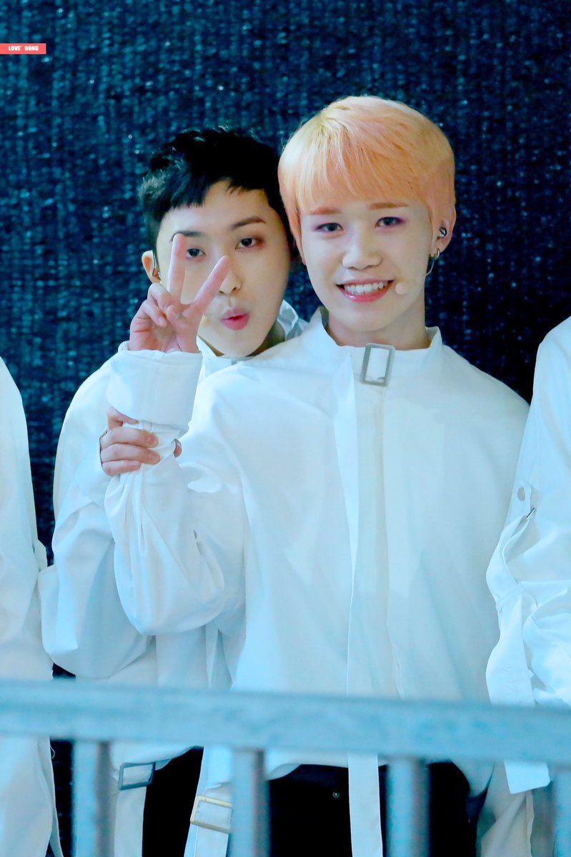 mascpics's tweet photo. ace &amp; moonbong ♡
© love’bong https://t.co/elwPdqVRj1