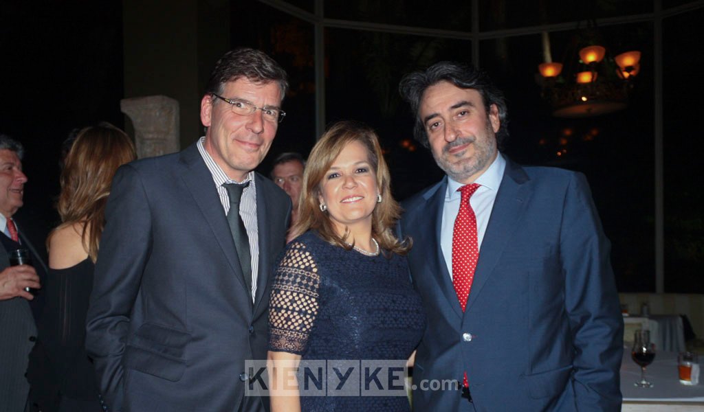 #Imágenes | Así estuvo la celebración de despedida de Nani Castro bit.ly/2AptwKf <a href="/Inesmzabarain/">Ines María Zabaraín</a> <a href="/JorgeAVargasA/">Jorge Alfredo Vargas</a> <a href="/ivanvillazon/">Iván Villazón</a> <a href="/IvanDVillazon/">Iván David Villazón</a>