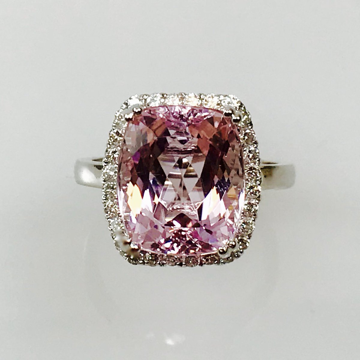 Jmorganltd's tweet photo. Happy to Thanksgiving to all! 
From your team at j.Mogan Fine Jewelers https://t.co/DtVRi3C1tn