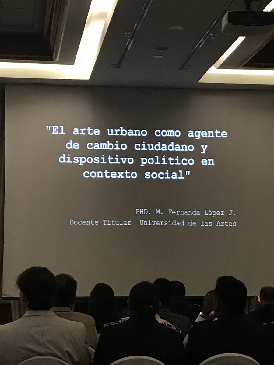 EISCE_ec's tweet photo. PHD Maria Fernanda López de @uartesec Hablando de El arte urbano como agente de cambio ciudadano y dispositivo político en contexto social. #EISCE2017ِ https://t.co/k021jhmfDA