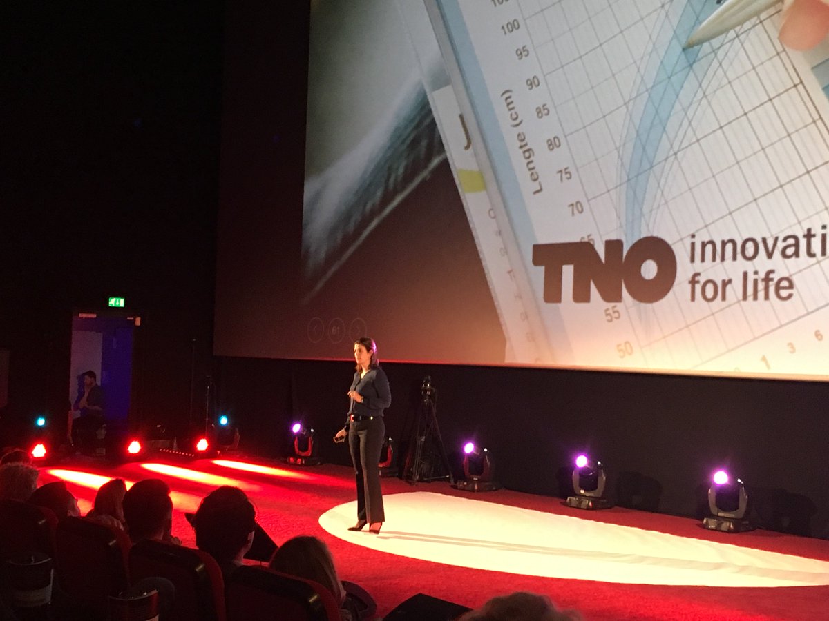 kriscroes's tweet photo. Nice pitch by @BesizedNL at @HaarlemValley present your startup finals #data #startups #Haarlem https://t.co/GrRlRjxz0m