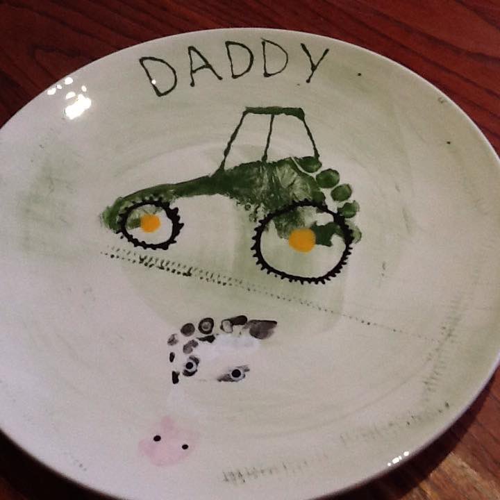 CreateCafeLtd's tweet image. Love it when we see something “Create-d” that we’ve never seen before! How fab is this Daddy present, the tractor and the cow are made with brother and sister footprints! And the tracks used a toy tractor!