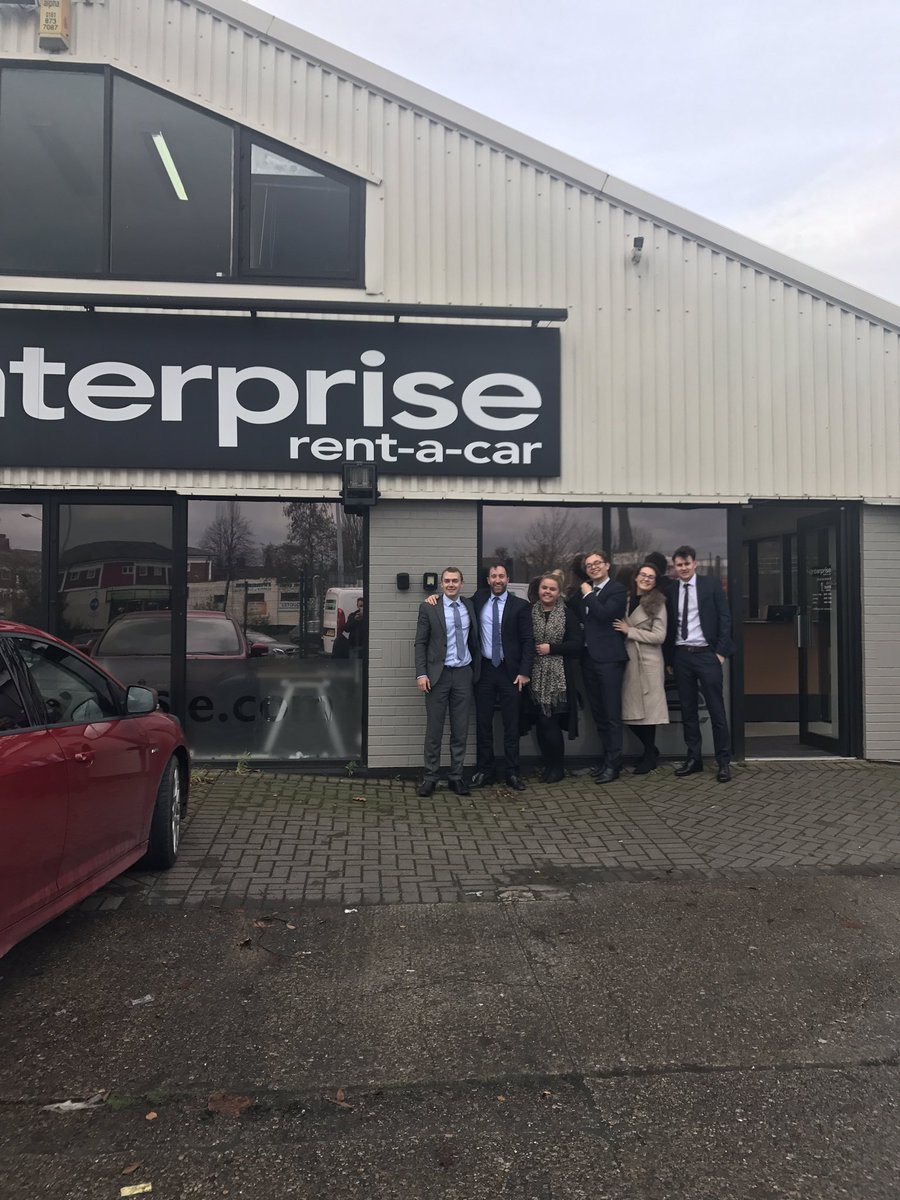 chrisbrowny10's tweet photo. GREAT day moving our flagship branch U301 to its new location - out with old and in with new #movewithbrown @kierancregan @gpincheshire @U3BetterMan https://t.co/U562jN2pCR