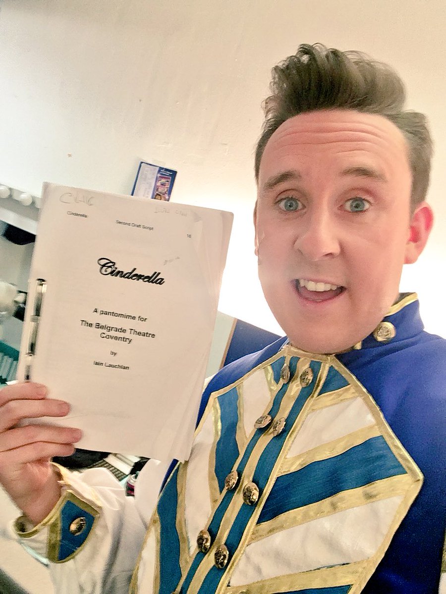 craig_olly's tweet photo. Only 2 hours until the curtain rises for #BelgradeCinders @BelgradeTheatre. Hereโs a little #Panto #scriptselfie to celebrate! https://t.co/2S6L3pv3UH